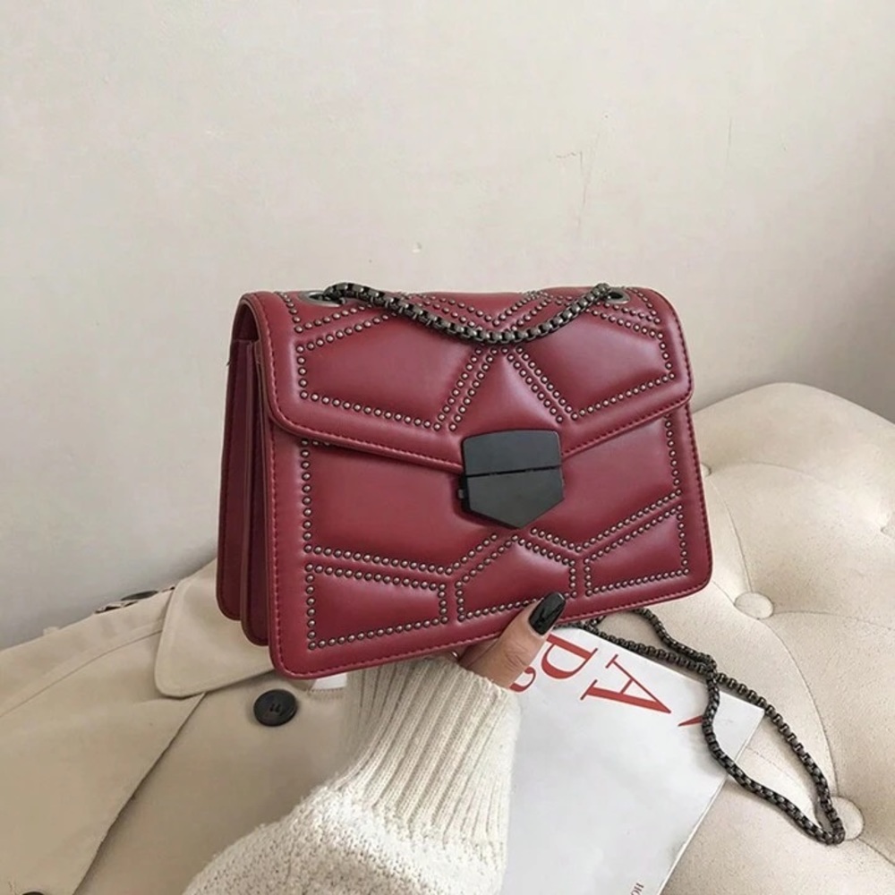 New Burgundy Red Square Chain Shoulder Bag With Rivets